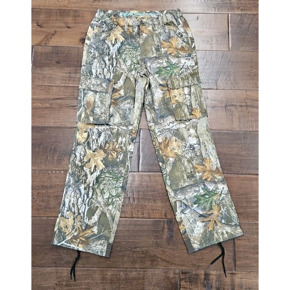 Realtree Camo Cargo Pants Womens Size M(8-10) Hunting NEW WITHOUT TAGS!!!!!!